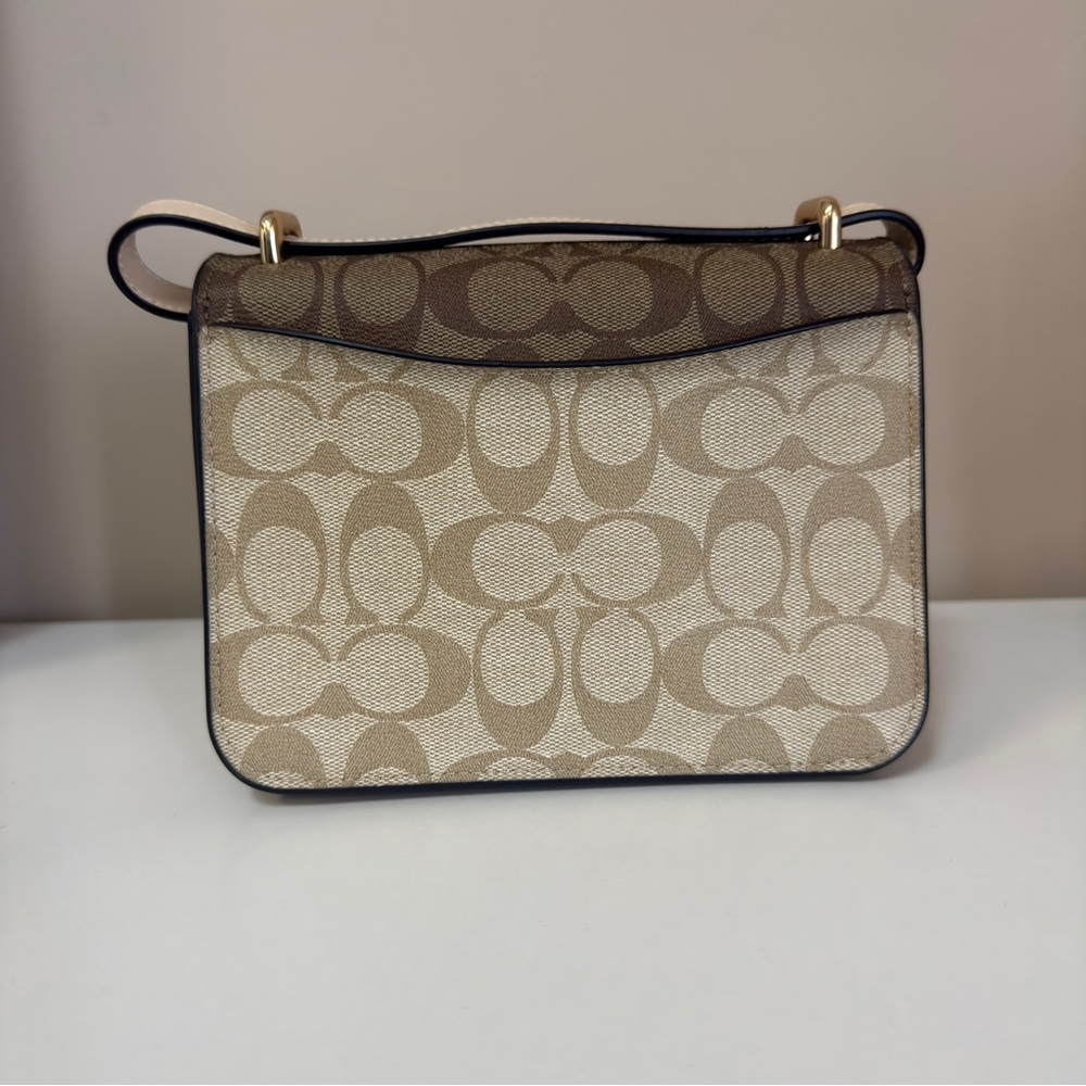 Coach CL429 SIG BK MORG SQR - Picture 5 of 13